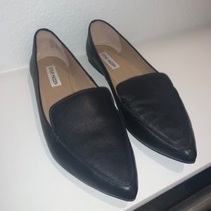 Black Steve Madden Point Flats